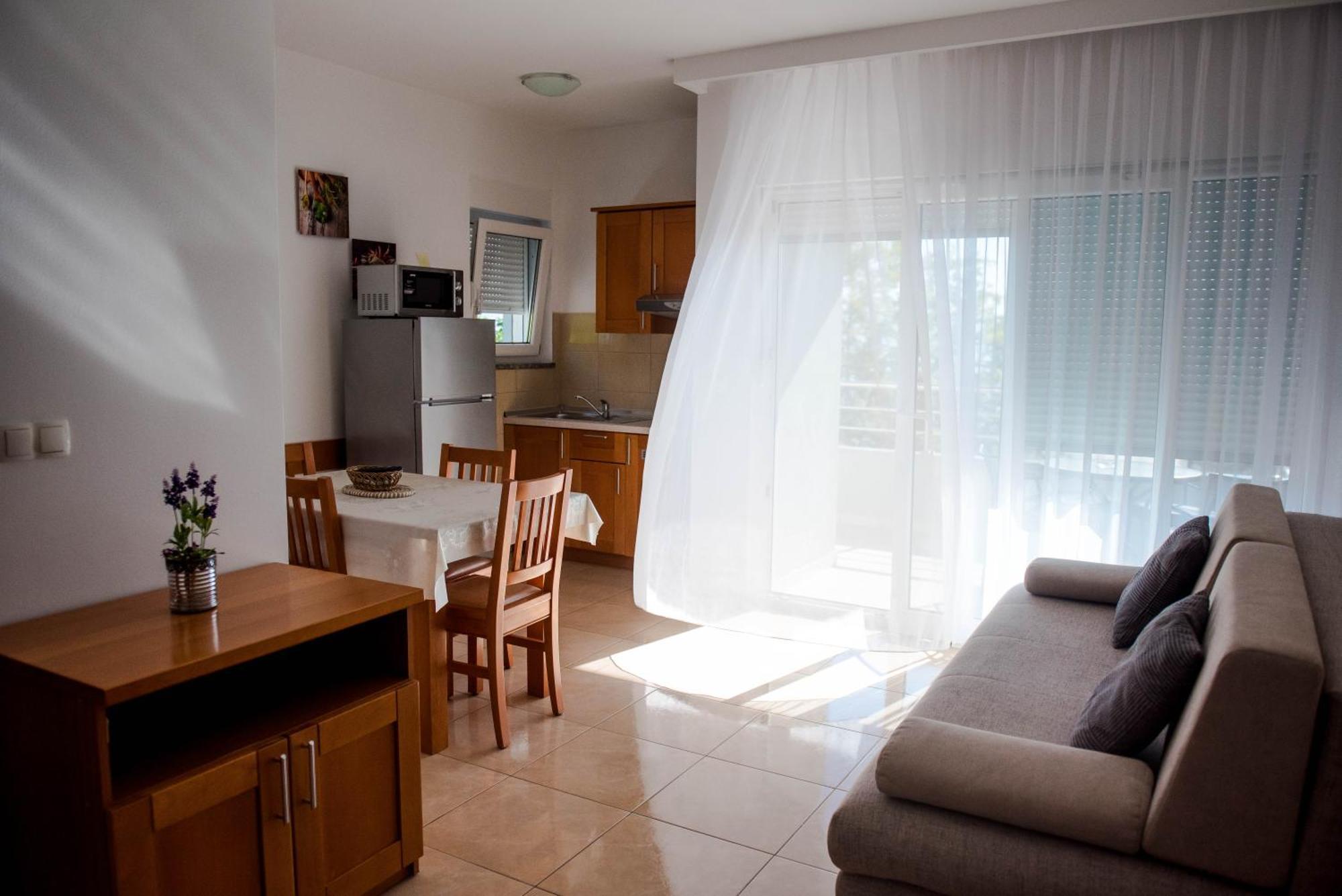 Apartments Martinovic Zaostrog Exterior photo